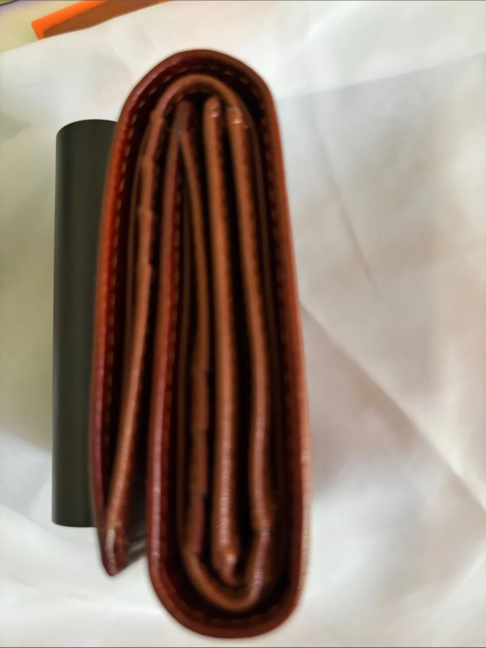 Men's Leather Trifold Wallet in Chestnut Brown